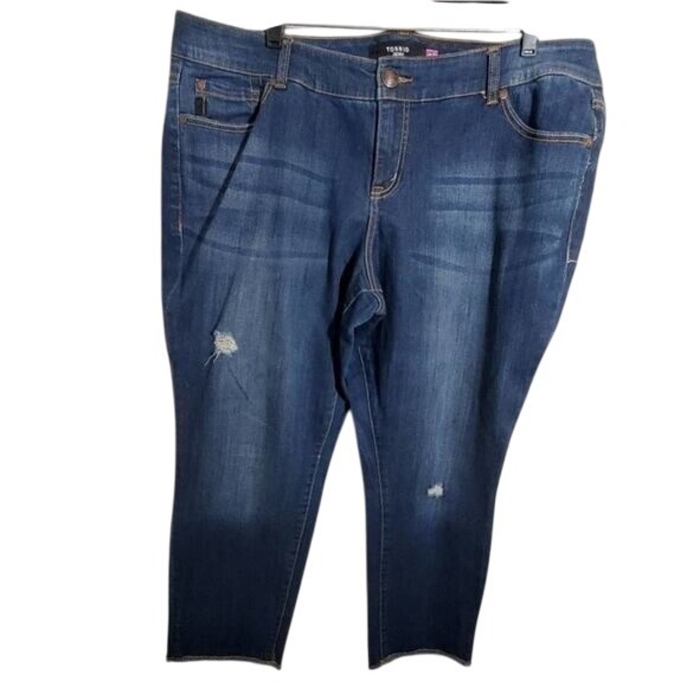 Torrid Dark Wash distressed raw hem cropped Stretch Straight Leg jeans plus 20